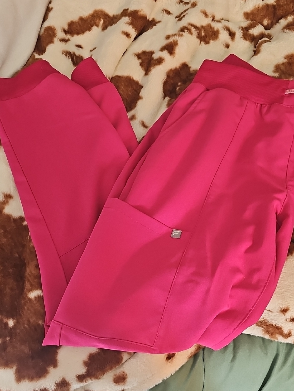 Fabletics Bright Pink Women's Scrub Pants